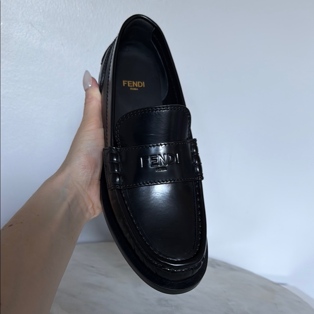 NWOT Fendi Black Leather Slip-On Loafers - IT 36 - Picture 1 of 12